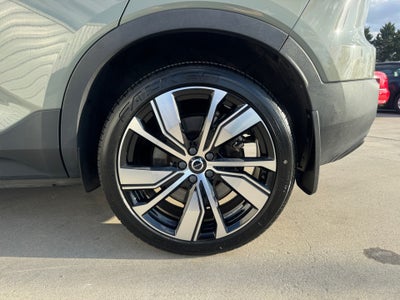 2021 Volvo XC40 Recharge Pure Electric P8