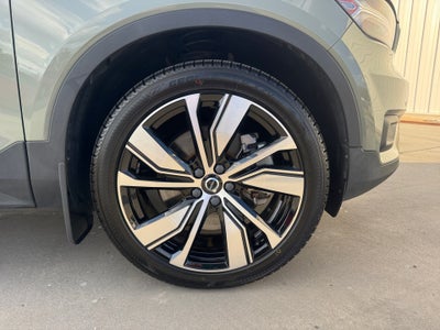 2021 Volvo XC40 Recharge Pure Electric P8