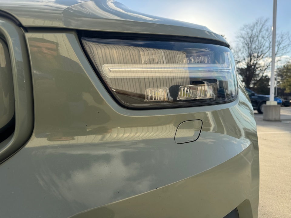 2021 Volvo XC40 Recharge Pure Electric P8