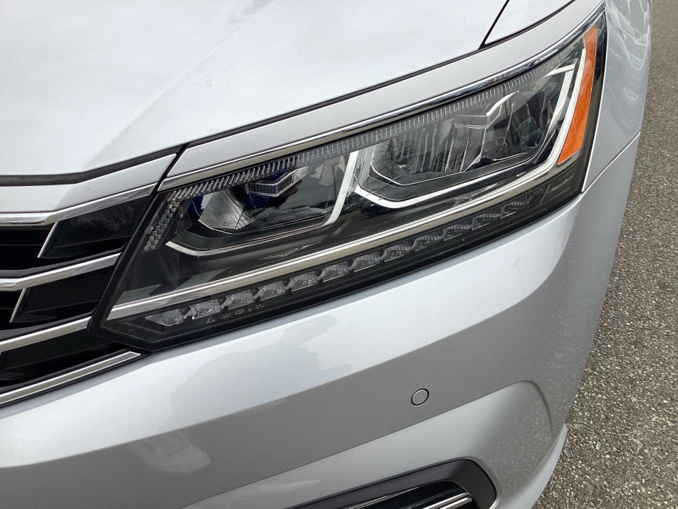 2018 Volkswagen Passat 2.0T SE