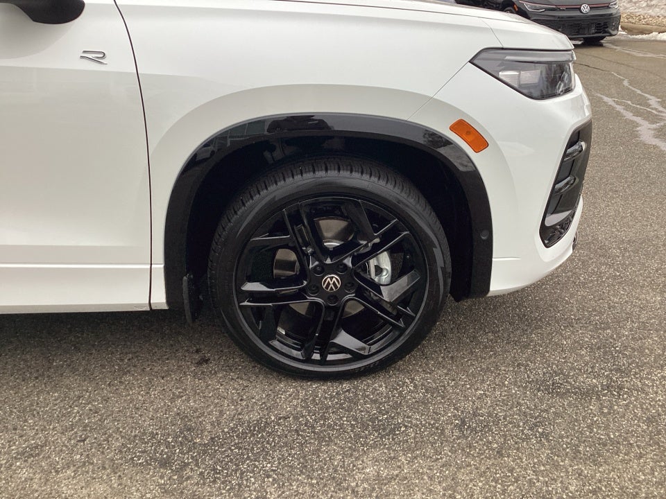 2025 Volkswagen Tiguan 2.0T SE R-Line Black