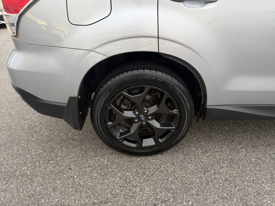 2018 Subaru Forester Premium Black Edition w/EyeSight