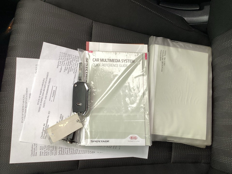 2022 Kia Sportage LX