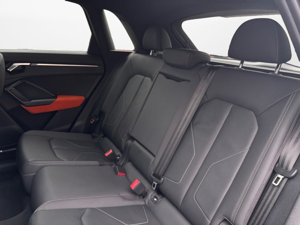 2020 Audi Q3 Premium Plus 45 TFSI S line quattro Tiptronic