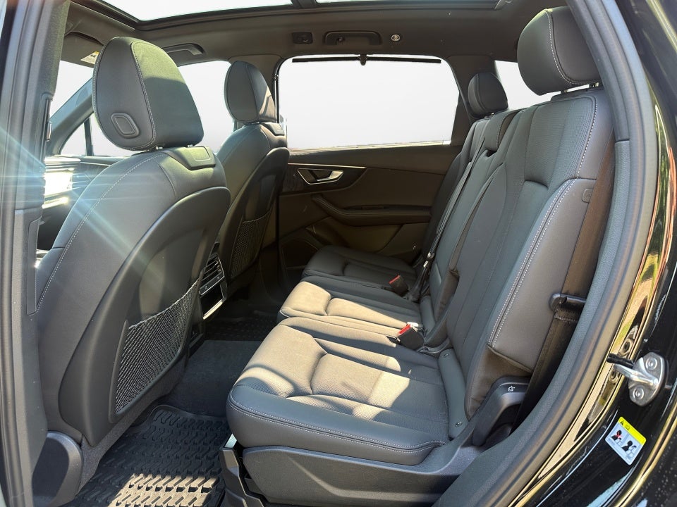 2025 Audi Q7 Premium Plus