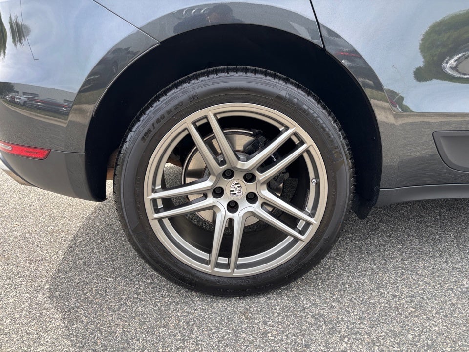 2021 Porsche Macan AWD