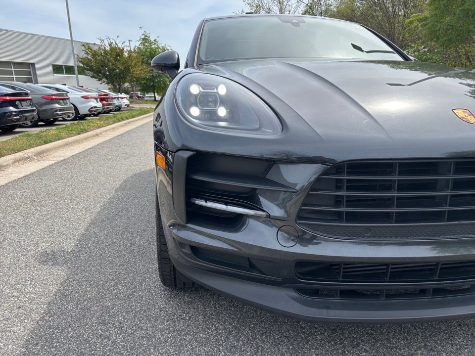 2021 Porsche Macan AWD