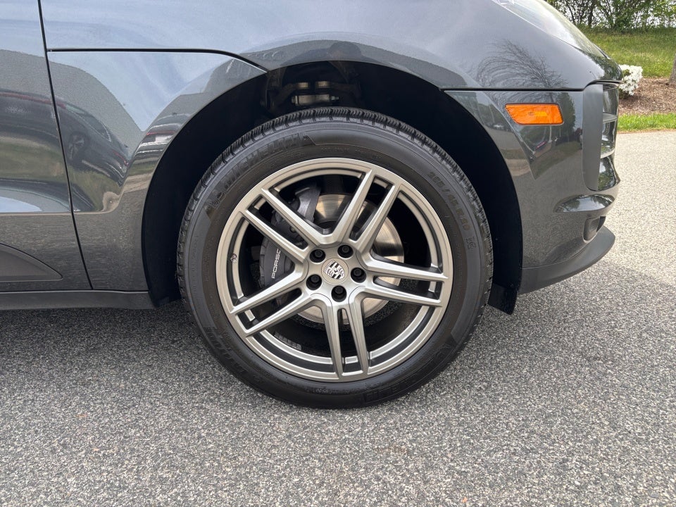 2021 Porsche Macan AWD