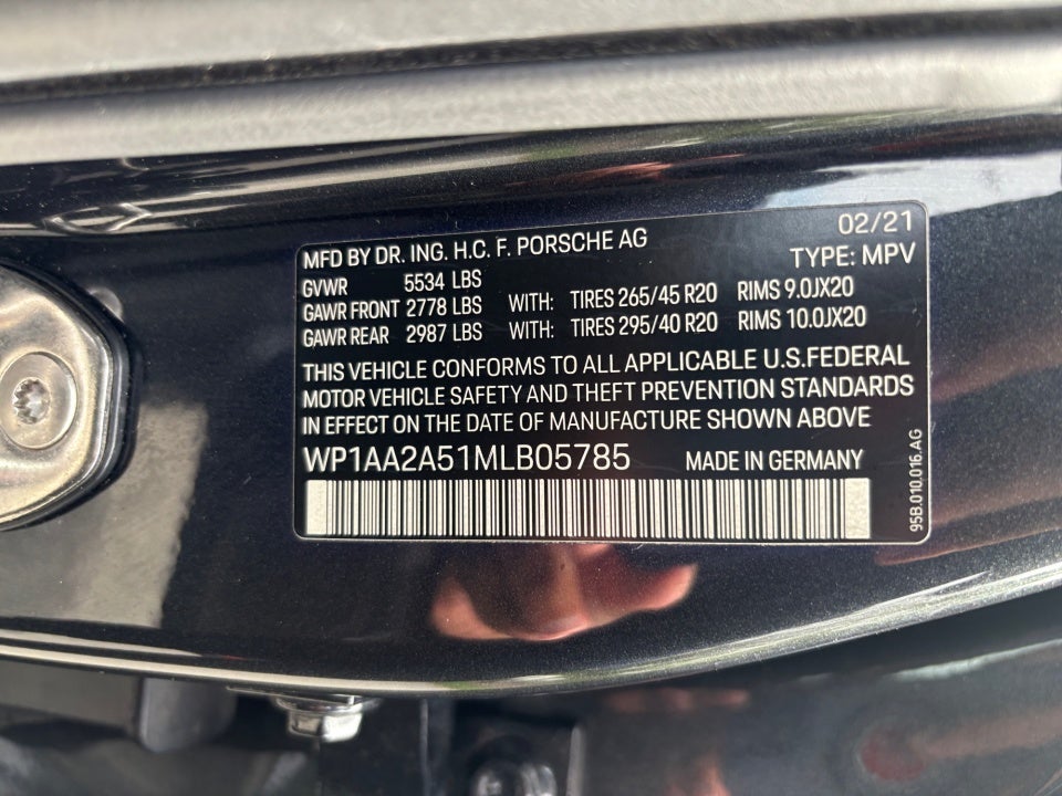 2021 Porsche Macan AWD