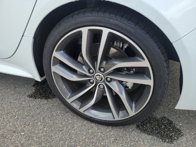 2024 Jaguar XF R-Dynamic SE