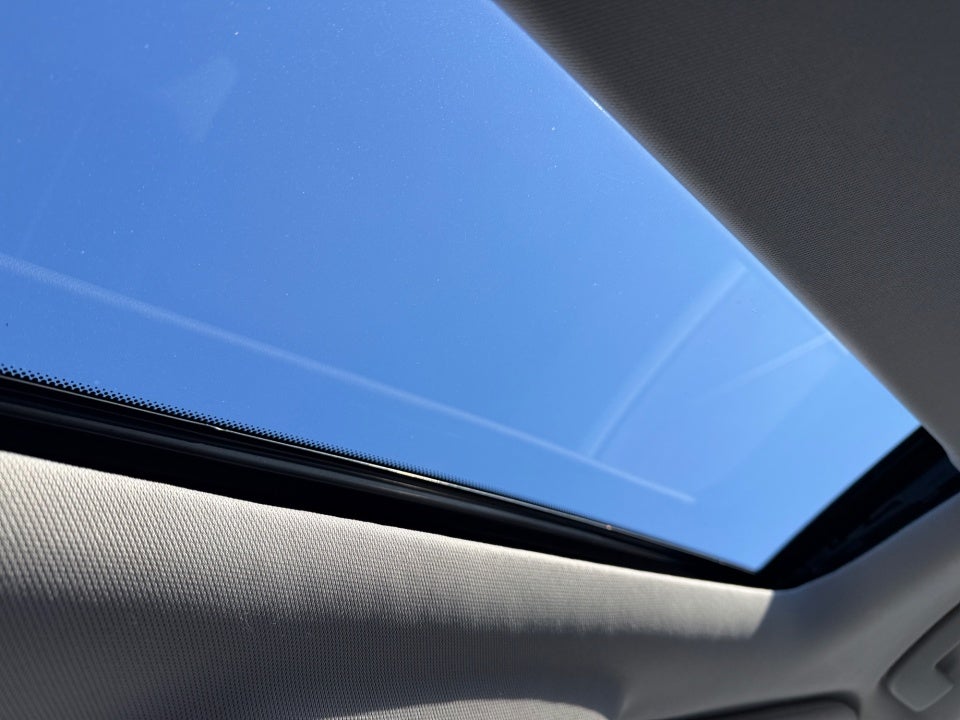 2022 Nissan Pathfinder SL 2WD