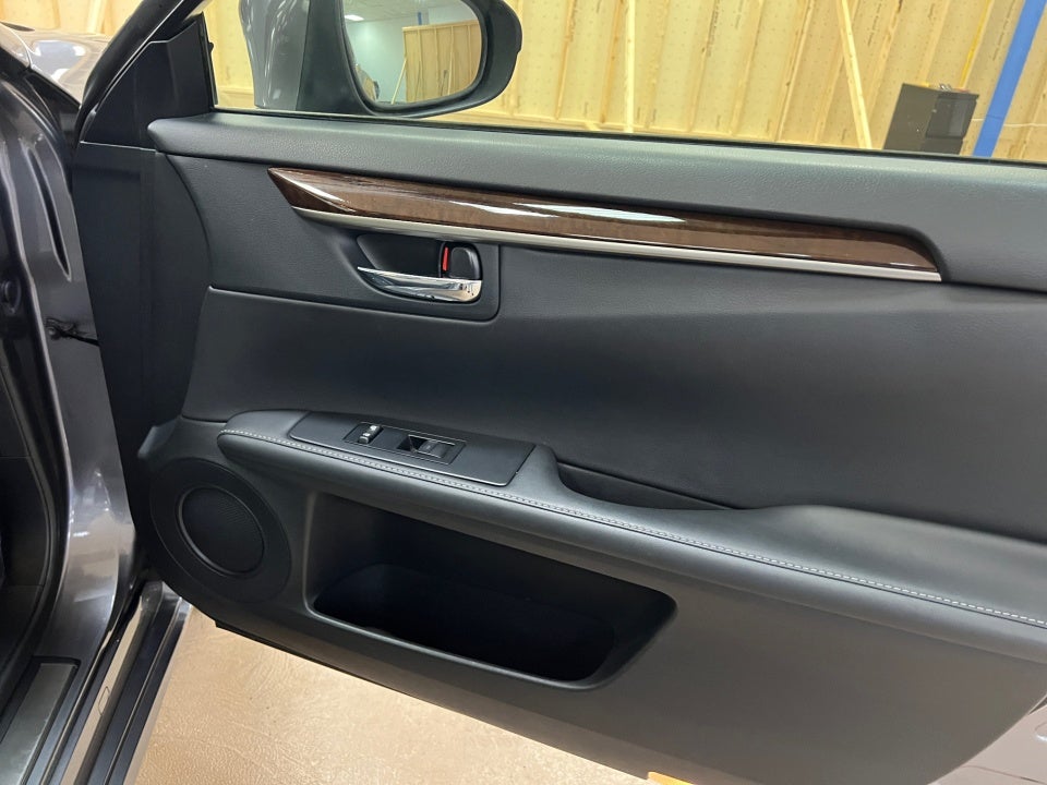 2014 Lexus ES 350 4dr Sdn