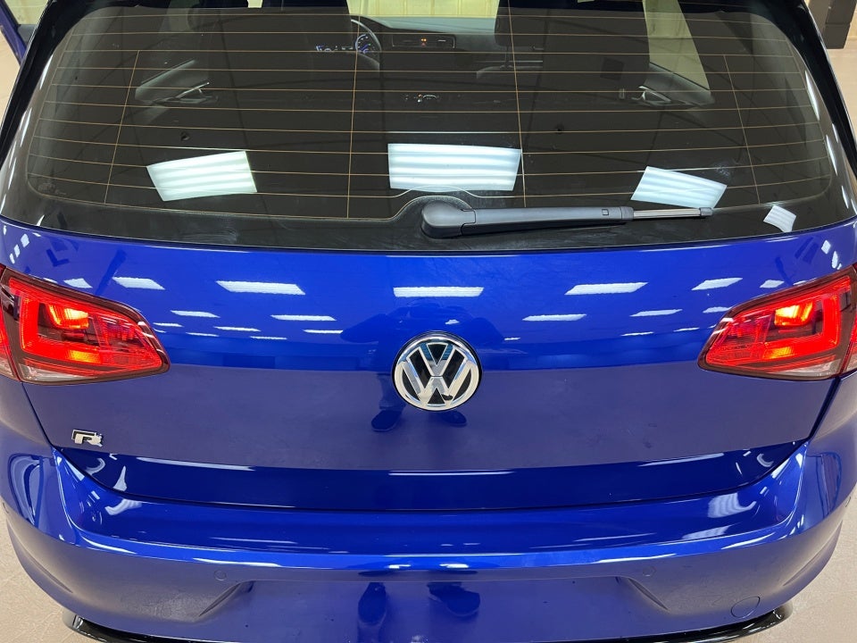 2017 Volkswagen Golf R 4-Door w/DCC & Navigation