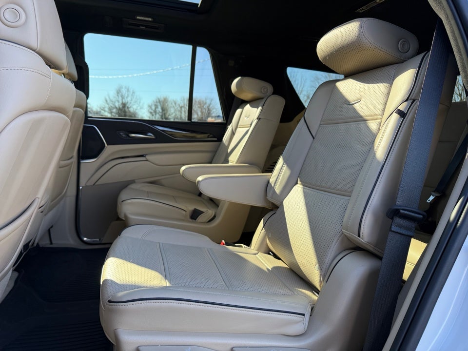 2023 Cadillac Escalade 4WD Premium Luxury