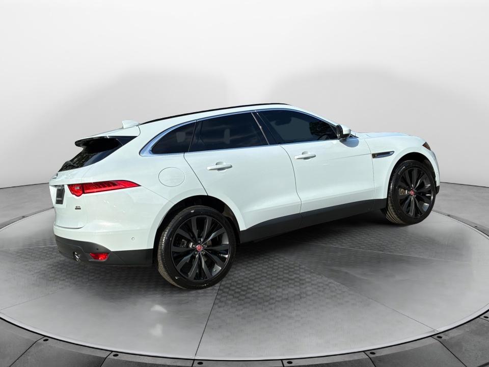 2019 Jaguar F-PACE 30t Prestige