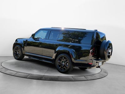 2024 Land Rover Defender Outbound