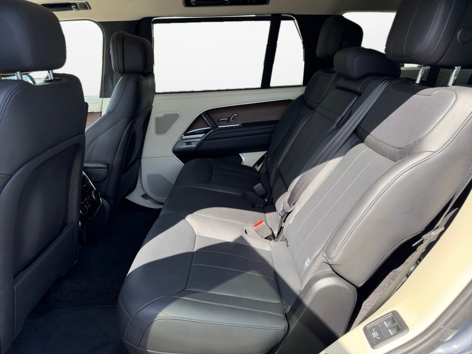 2024 Land Rover Range Rover P530 SE