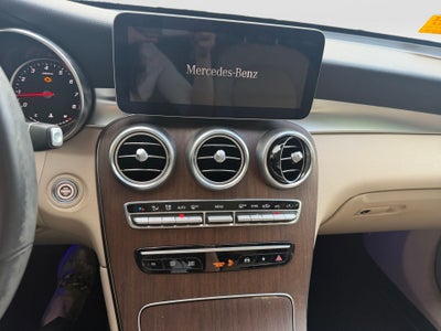 2020 Mercedes-Benz GLC 300 GLC 300