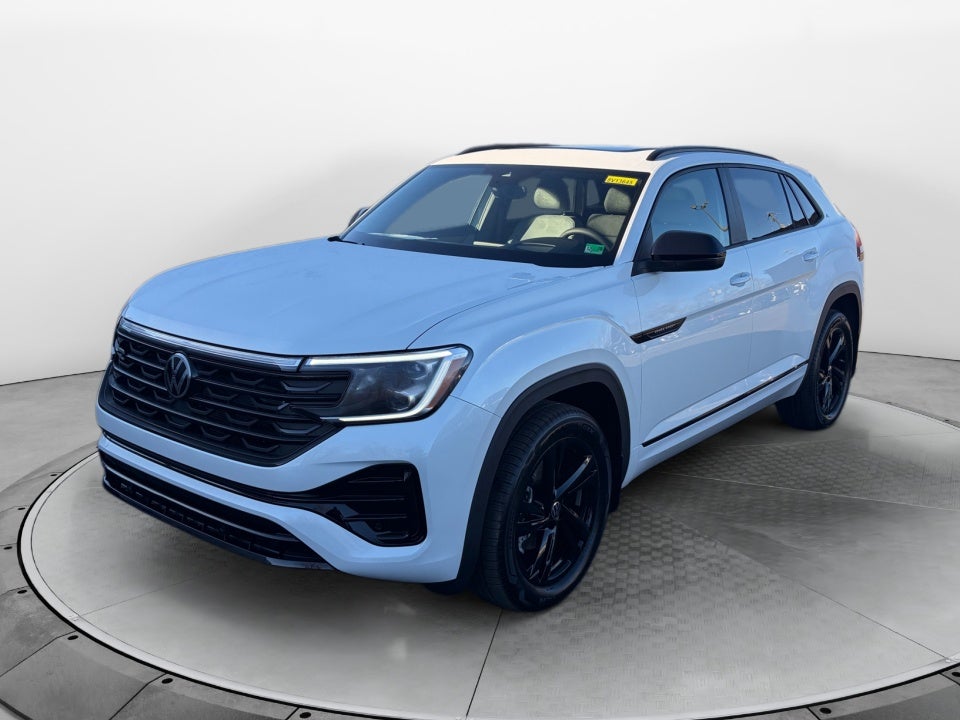 2026 Volkswagen Atlas Cross Sport 2.0T SEL R-Line Black