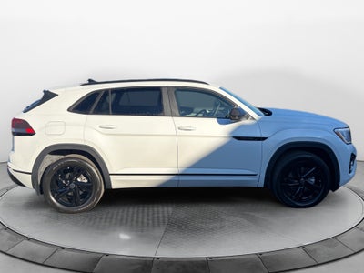 2026 Volkswagen Atlas Cross Sport 2.0T SEL R-Line Black