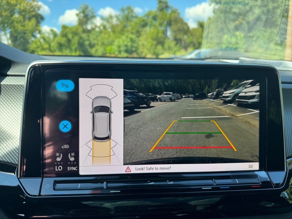 2026 Volkswagen Atlas Cross Sport 2.0T SEL R-Line Black