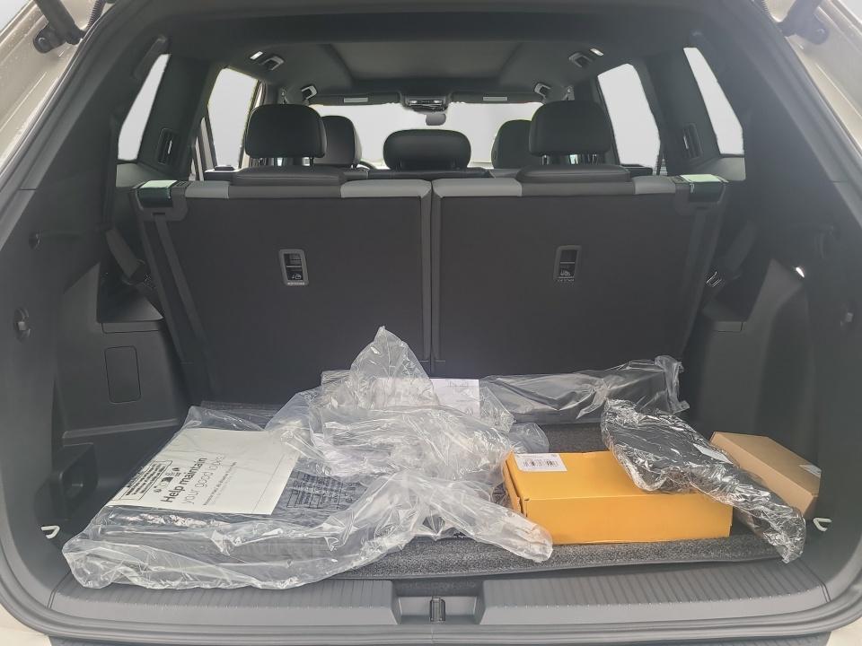 2027 Volkswagen Atlas 2.0T SEL