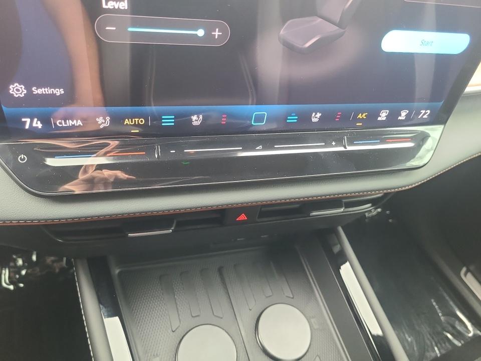 2027 Volkswagen Atlas 2.0T SEL
