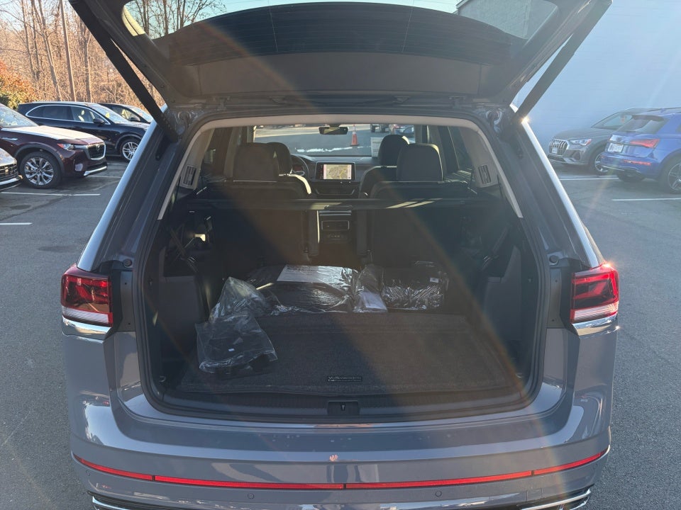 2026 Volkswagen Atlas 2.0T SEL Premium R-Line