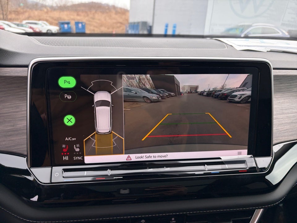 2026 Volkswagen Atlas 2.0T SEL Premium R-Line