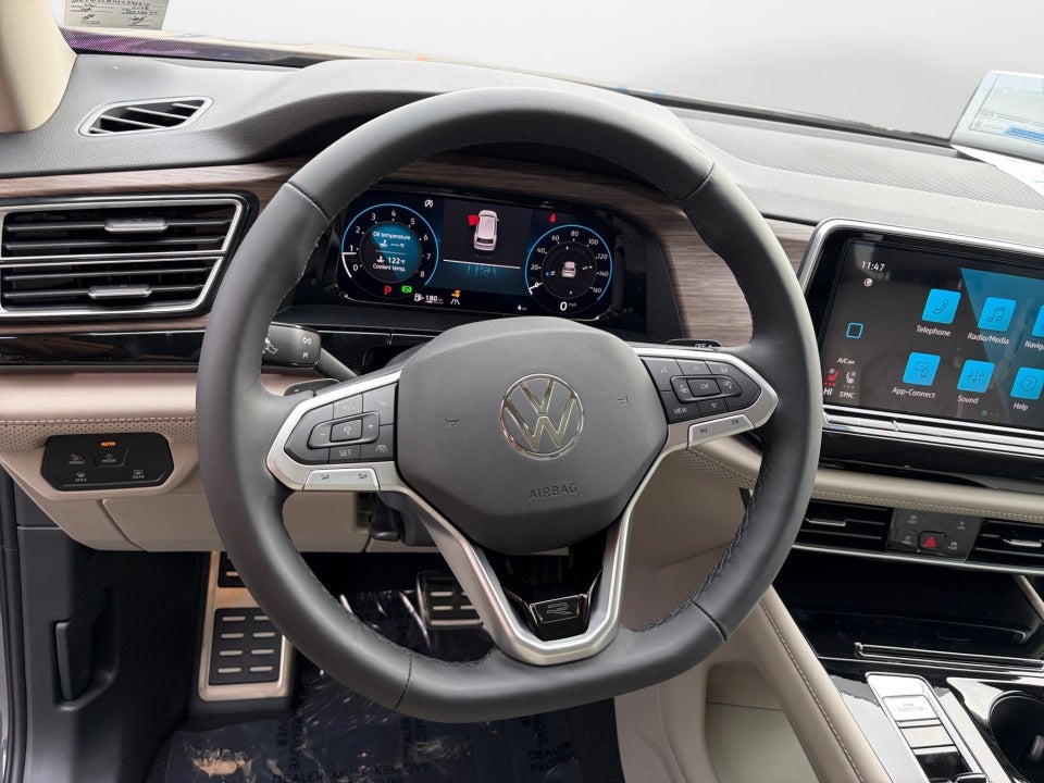 2026 Volkswagen Atlas 2.0T SEL Premium R-Line