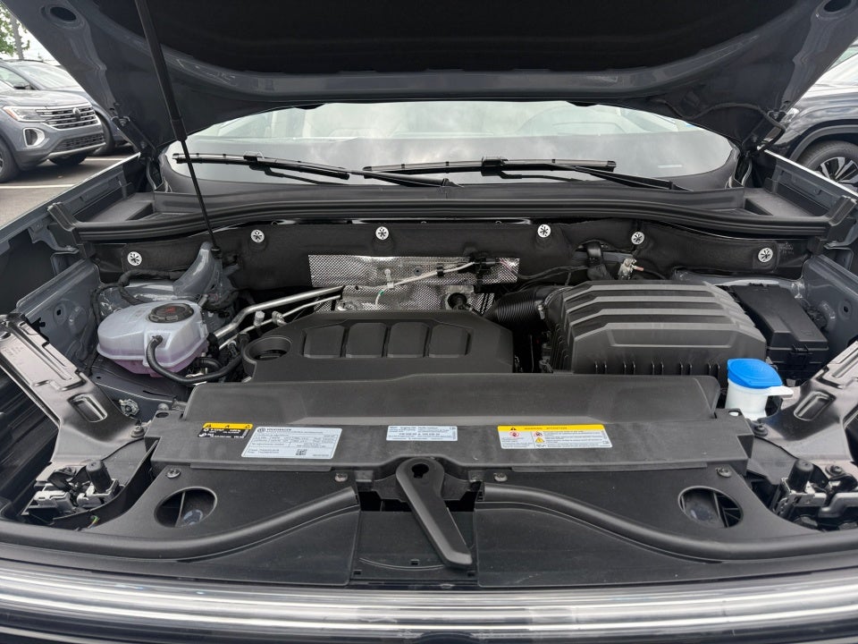 2026 Volkswagen Atlas 2.0T SEL Premium R-Line