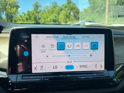 2026 Volkswagen Atlas 2.0T SE w/ Technology