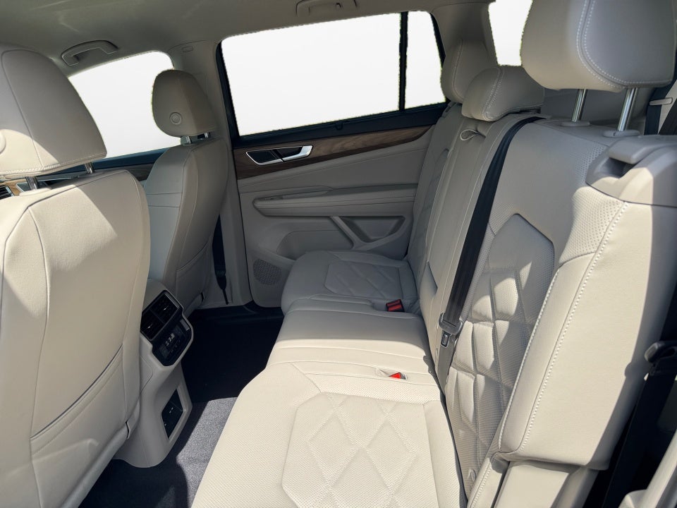 2026 Volkswagen Atlas 2.0T SE w/ Technology