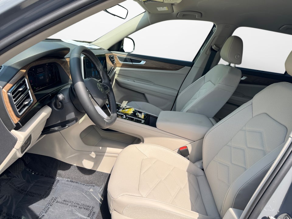 2026 Volkswagen Atlas 2.0T SE w/ Technology