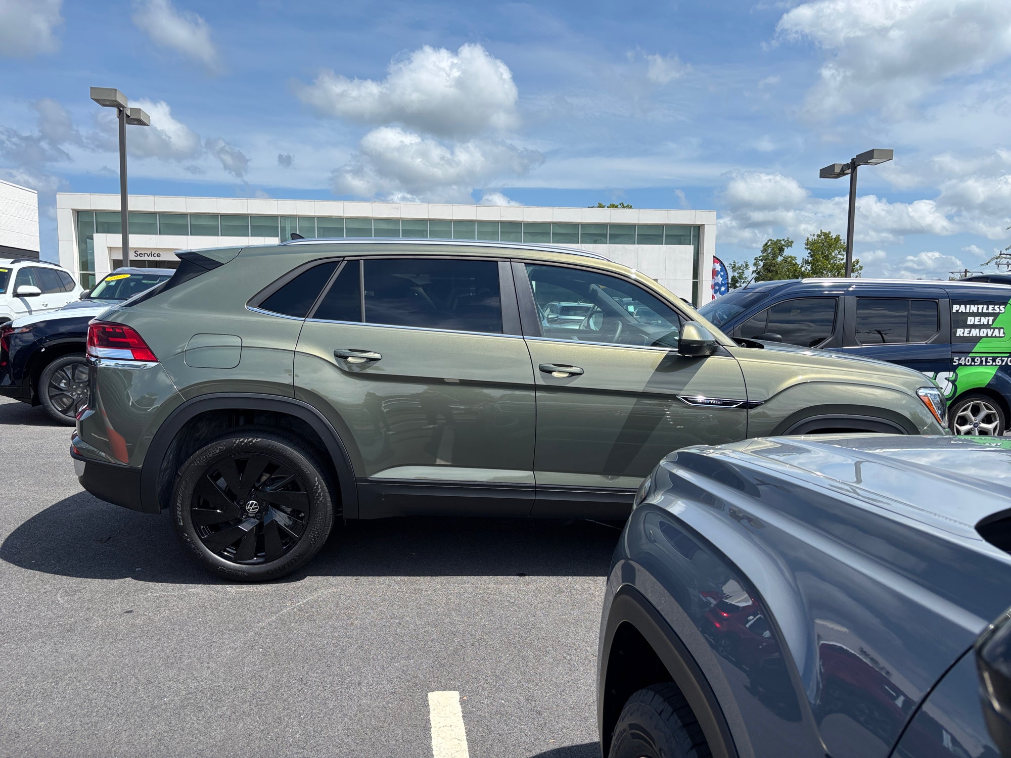 2026 Volkswagen Atlas Cross Sport 2.0T SE W/TECHNOLOGY