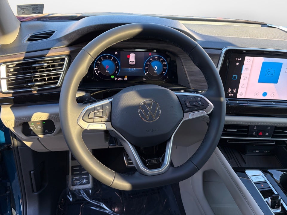 2026 Volkswagen Atlas 2.0T SE w/ Technology