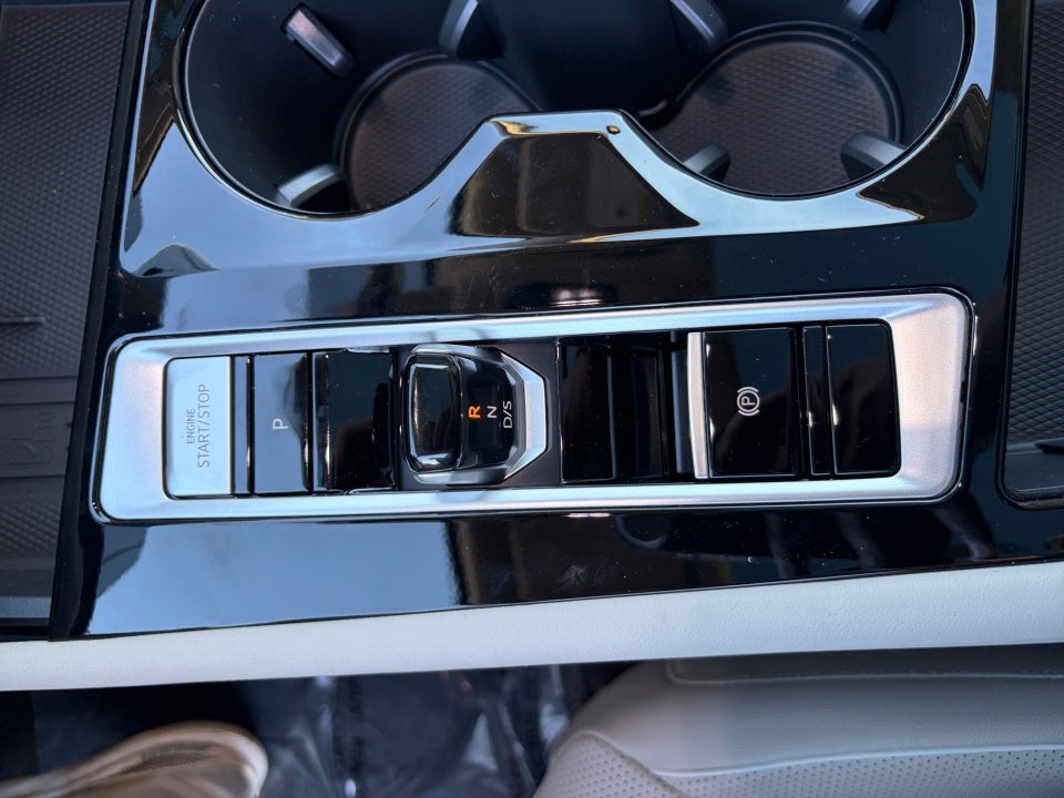 2026 Volkswagen Atlas 2.0T SE w/ Technology