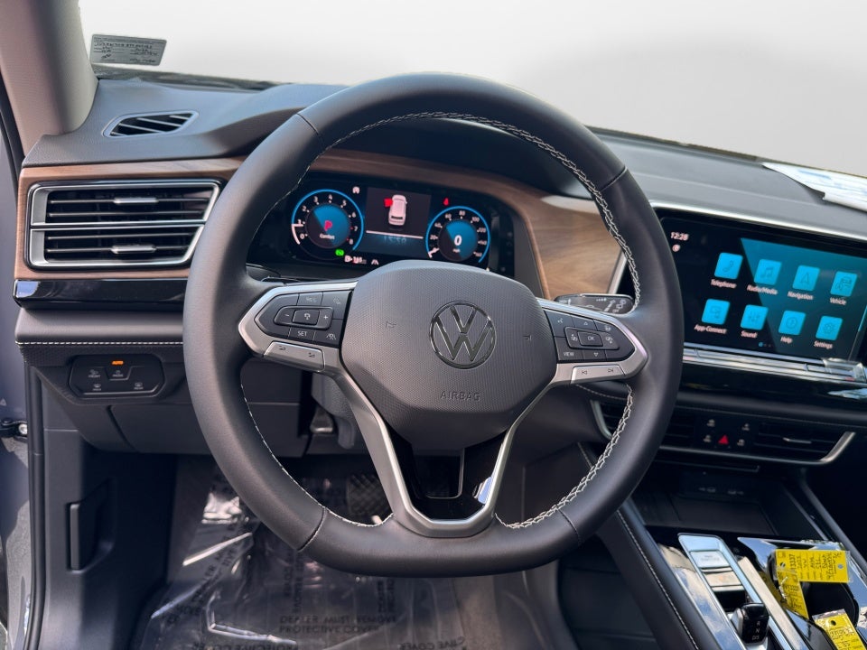 2026 Volkswagen Atlas 2.0T SE w/ Technology
