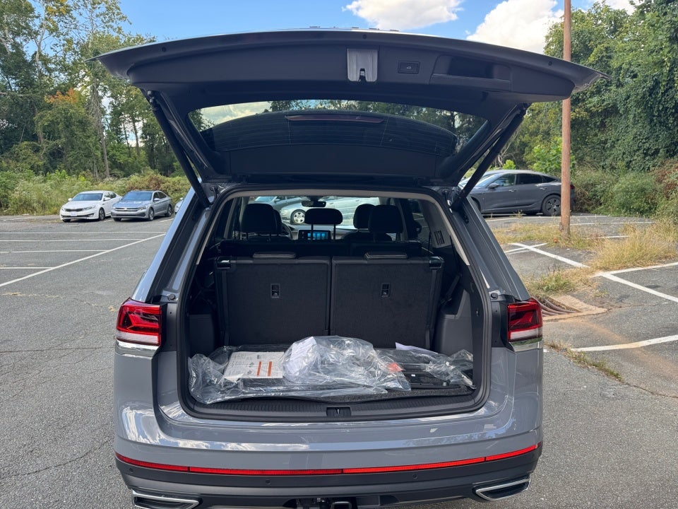 2026 Volkswagen Atlas 2.0T SE w/ Technology