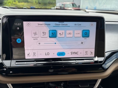 2026 Volkswagen Atlas Cross Sport 2.0T SE 4MOTION