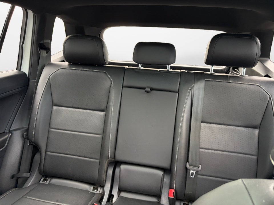 2021 Volkswagen Tiguan 2.0T SE R-Line Black