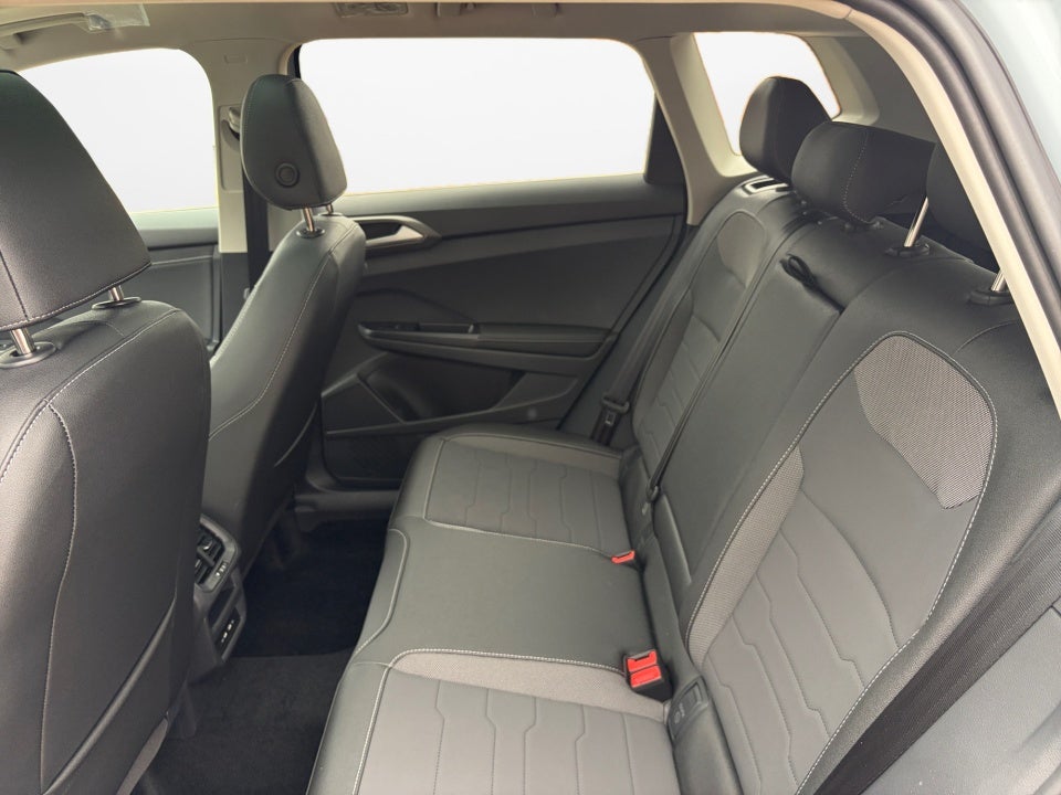 2026 Volkswagen Taos 1.5T SE Black