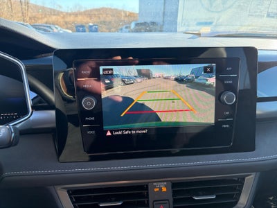 2026 Volkswagen Taos 1.5T SE Black