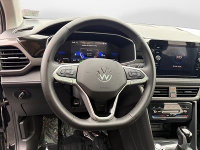 2025 Volkswagen Taos 1.5T SE Black