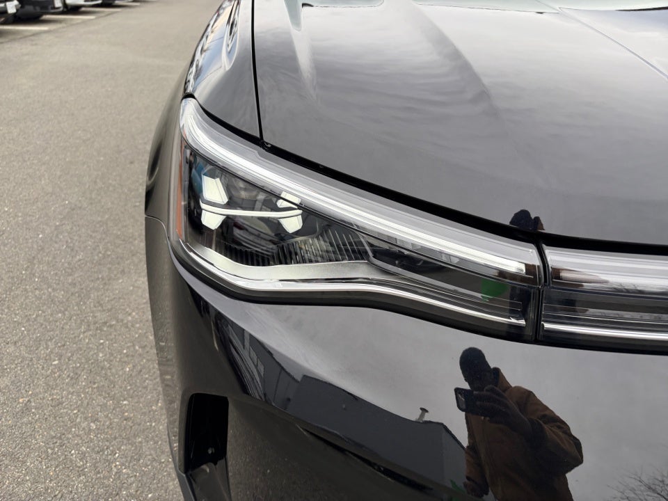 2026 Volkswagen Taos SE Black