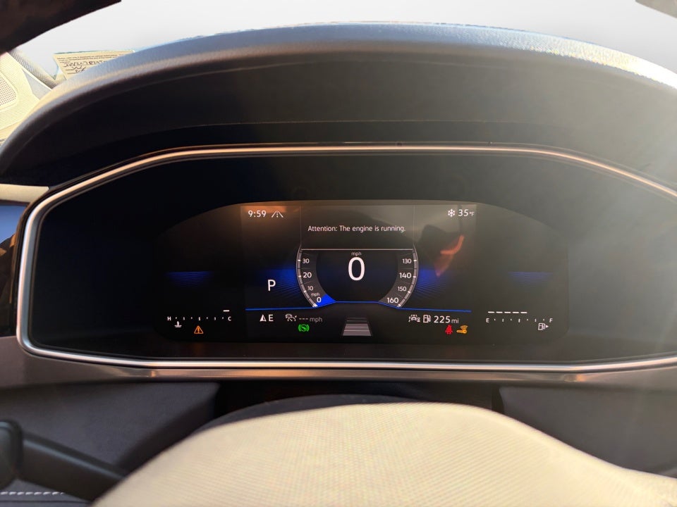 2026 Volkswagen Taos 1.5T SE Black