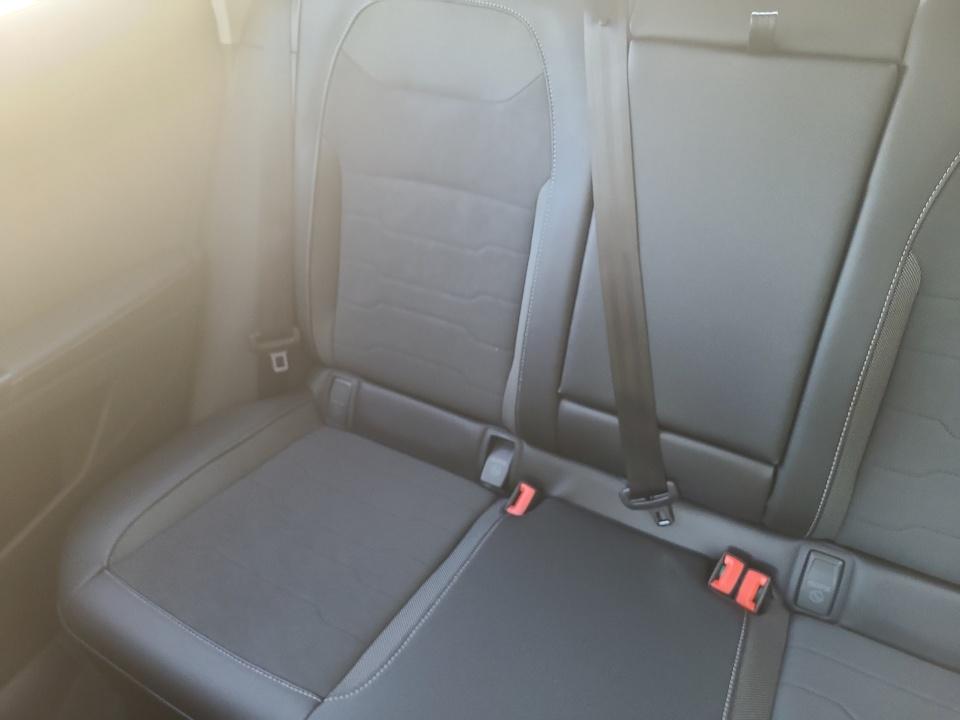 2027 Volkswagen Taos SE