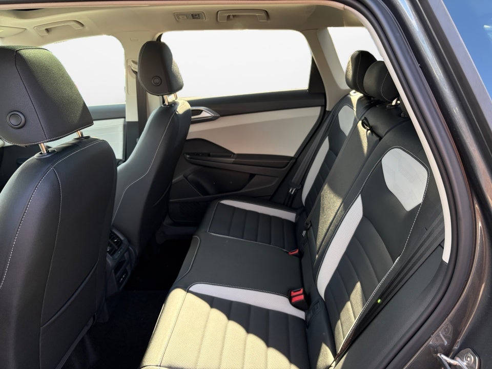 2026 Volkswagen Taos 1.5T SEL