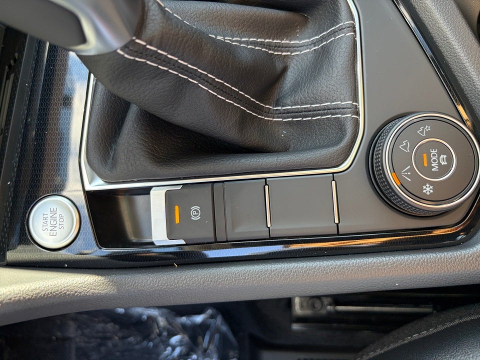 2026 Volkswagen Taos 1.5T SEL