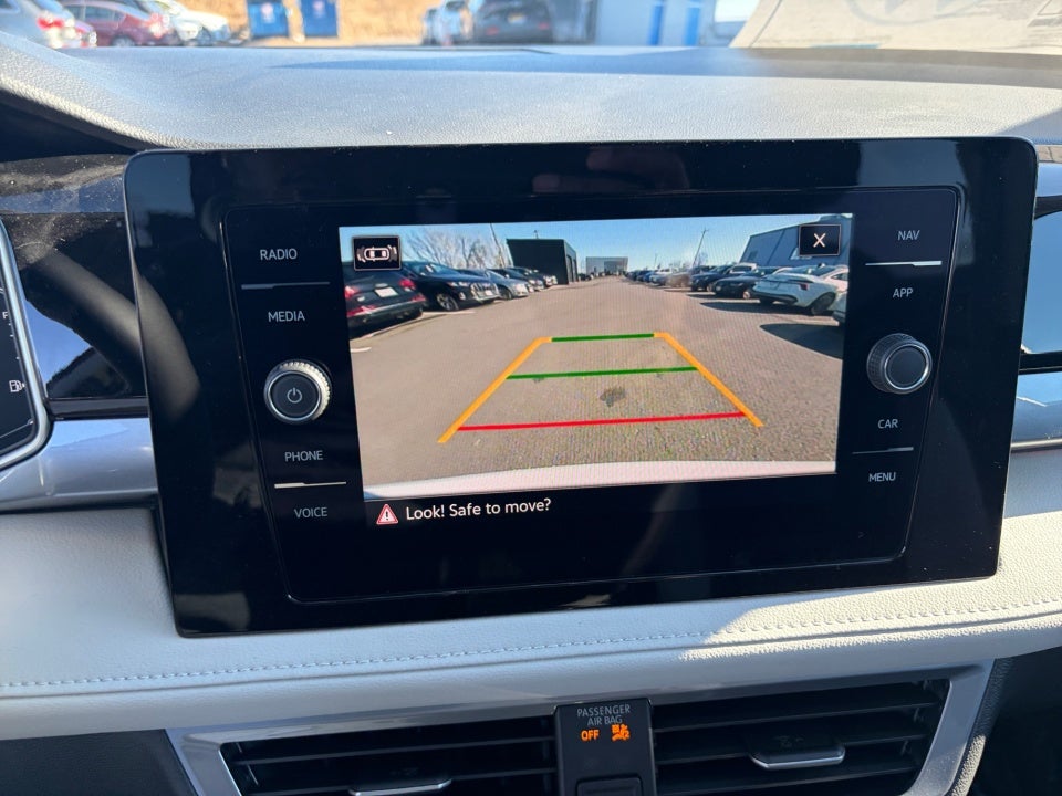 2026 Volkswagen Taos 1.5T SEL